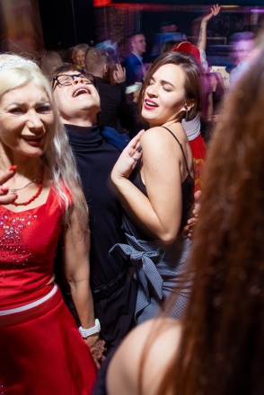 Пономаренко Иван - Репортажи - Новогодний корпоративкомпании Come on Gym